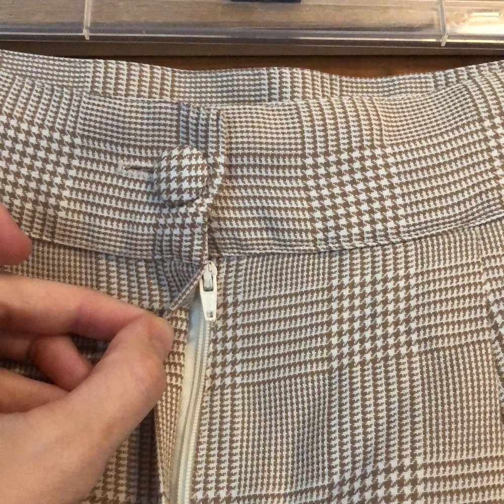 Vintage La Belle tan & cream houndstooth plaid skirt - Picture 6 of 8